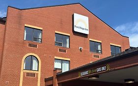 Port Hope Inn & Suites